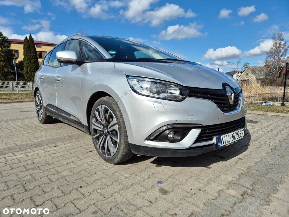 Renault Grand Scenic - 8
