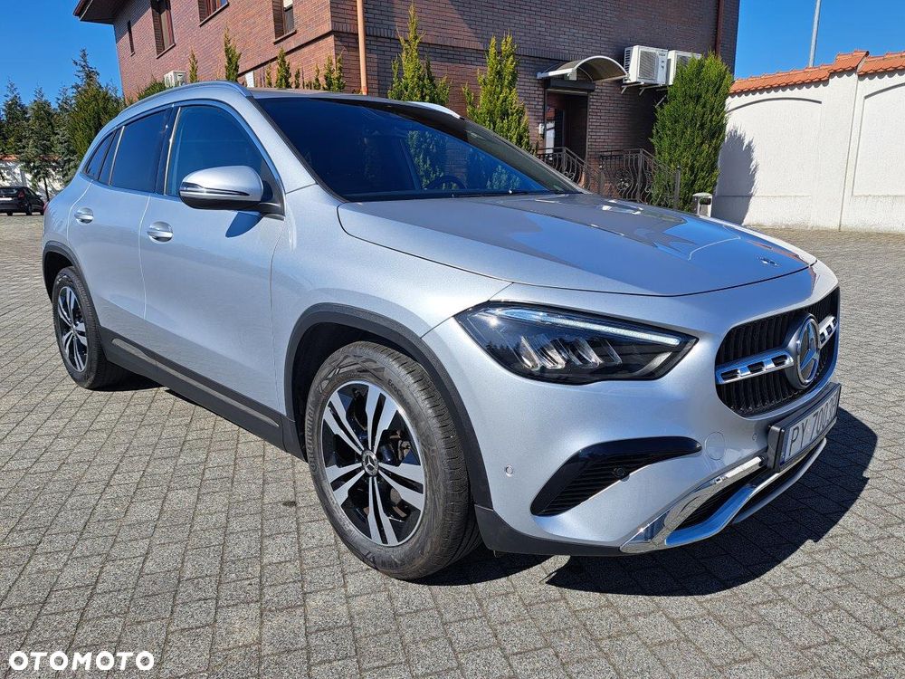 Mercedes-Benz GLA 180 d - 1