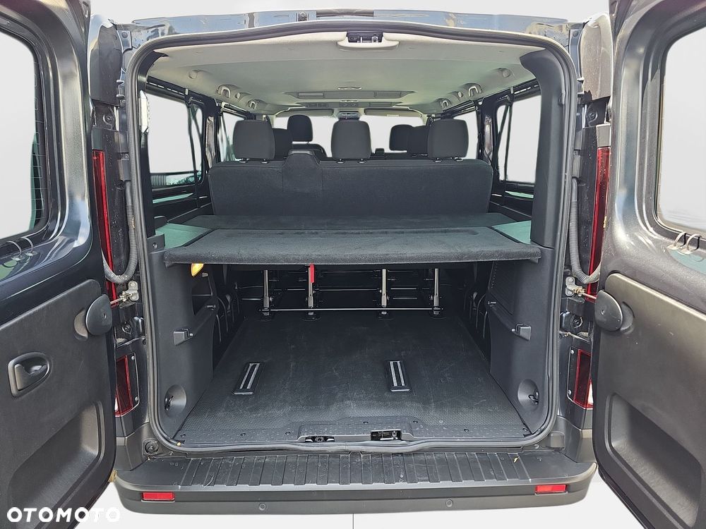 Renault Trafic - 26