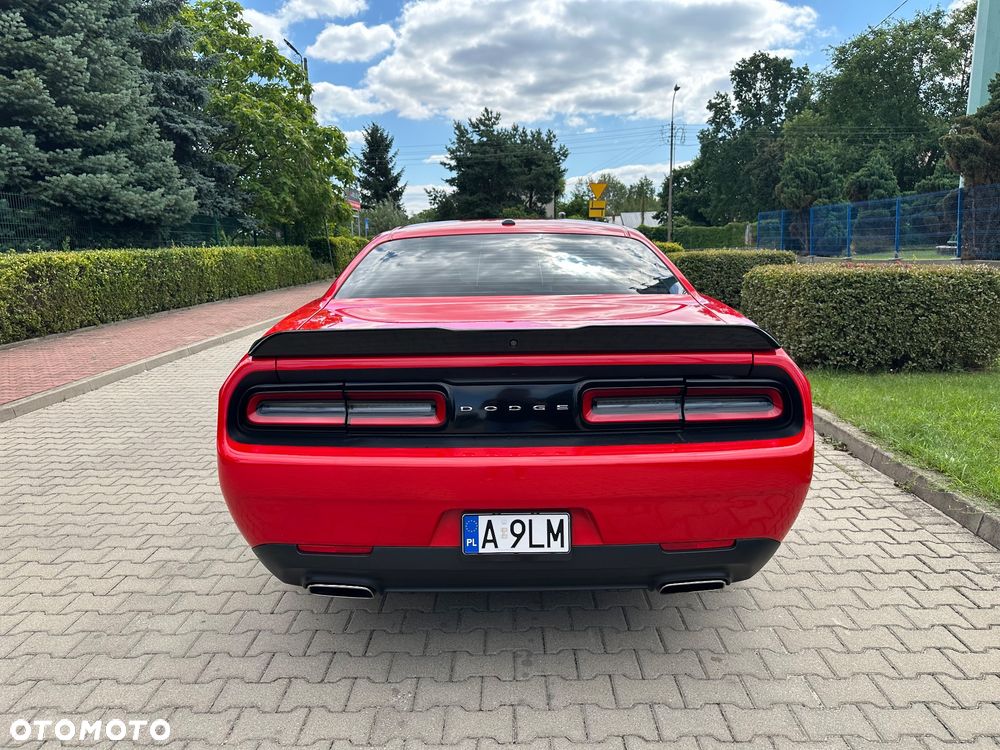 Dodge Challenger 3.6 SXT Plus - 10