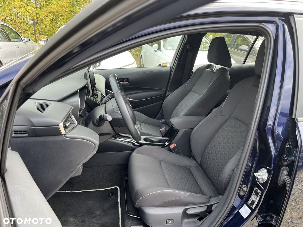 Toyota Corolla 1.8 Hybrid Comfort - 18