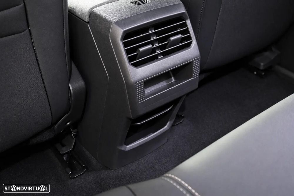 Peugeot E-3008 73 kWh Allure - 11