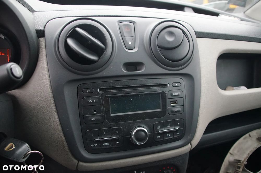 Auto na części - Dacia Dokker 1.5 DCI 90 KM K9K626 JR5341 DV369 2017R Silnik Skrzynia Drzwi Zderzak Błotnik Lampa Lusterko Szyba Klamka Deska Kokpit Sterownik Moduł Czujnik Licznik Panel Kierownica - 13
