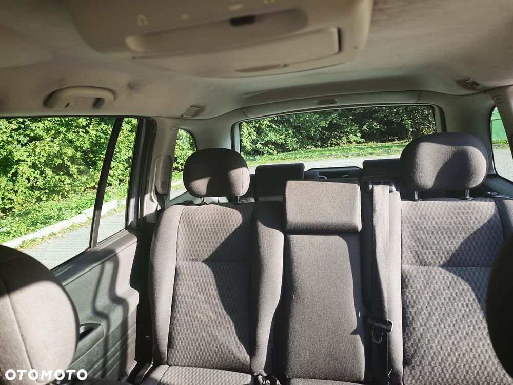 Opel Zafira 1.8 Executive - 8