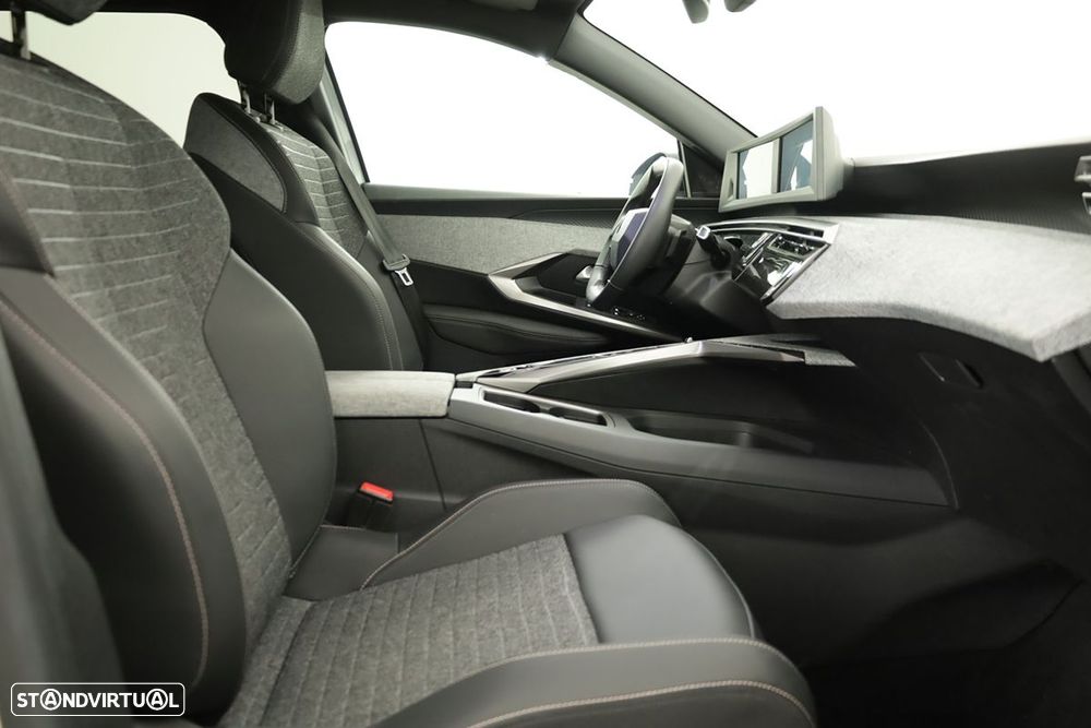 Peugeot 5008 1.2 Hybrid Allure e-DCS6 - 18