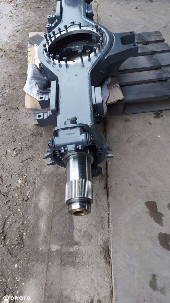 Obudowa Mostu Przelotowego Iveco Astra HD9 66 6x6 8x8 8x6 6x4 Przelotowa - 1