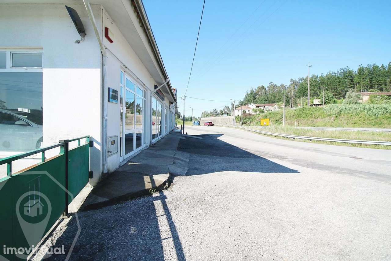 Loja/Stand e Terreno - Junto à EN1/IC2 - Grande imagem: 2/16