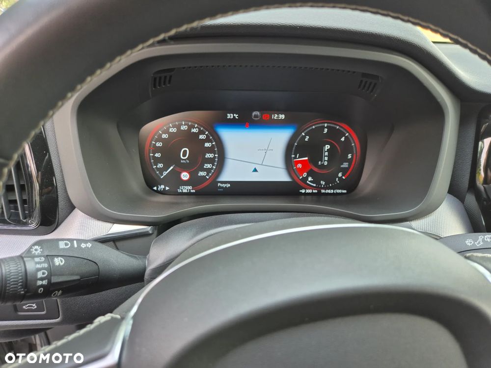 Volvo XC 60 D4 Geartronic RDesign - 11