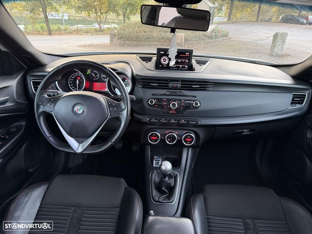 Alfa Romeo Giulietta 2.0 JTDM 16V Veloce - 23
