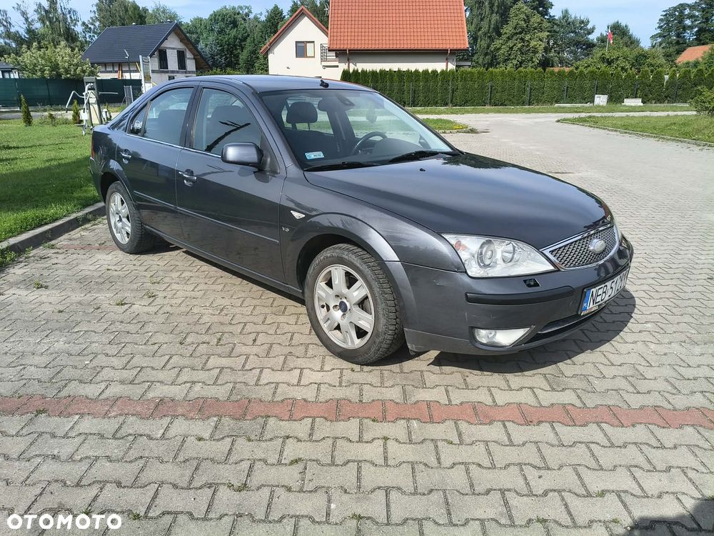 Ford Mondeo 2.5 V6 Ghia - 3