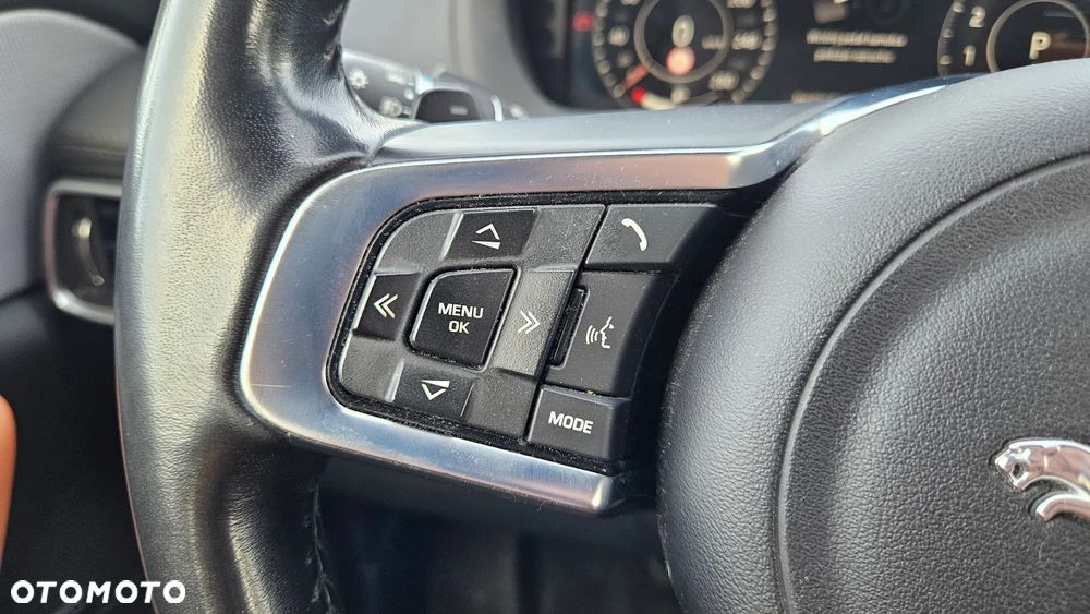 Jaguar F-Pace 2.0 i4P AWD Portfolio - 13
