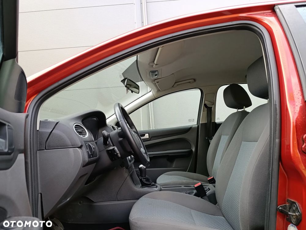 Ford Focus 1.6 16V Fun X - 20