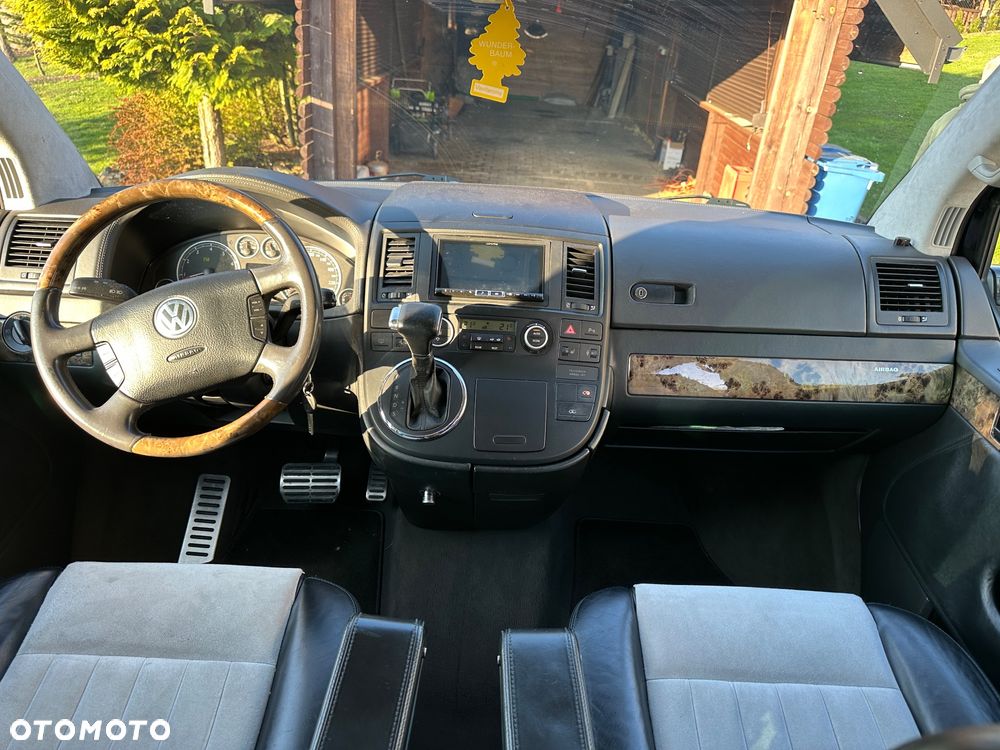 Volkswagen Multivan - 9