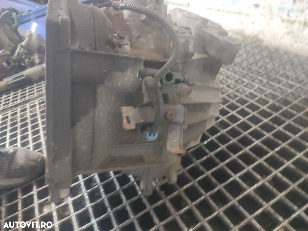 Cutie viteze manuala 5 trepte 1.7 cdti Z17DTH Opel Meriva 1 [facelift - 5