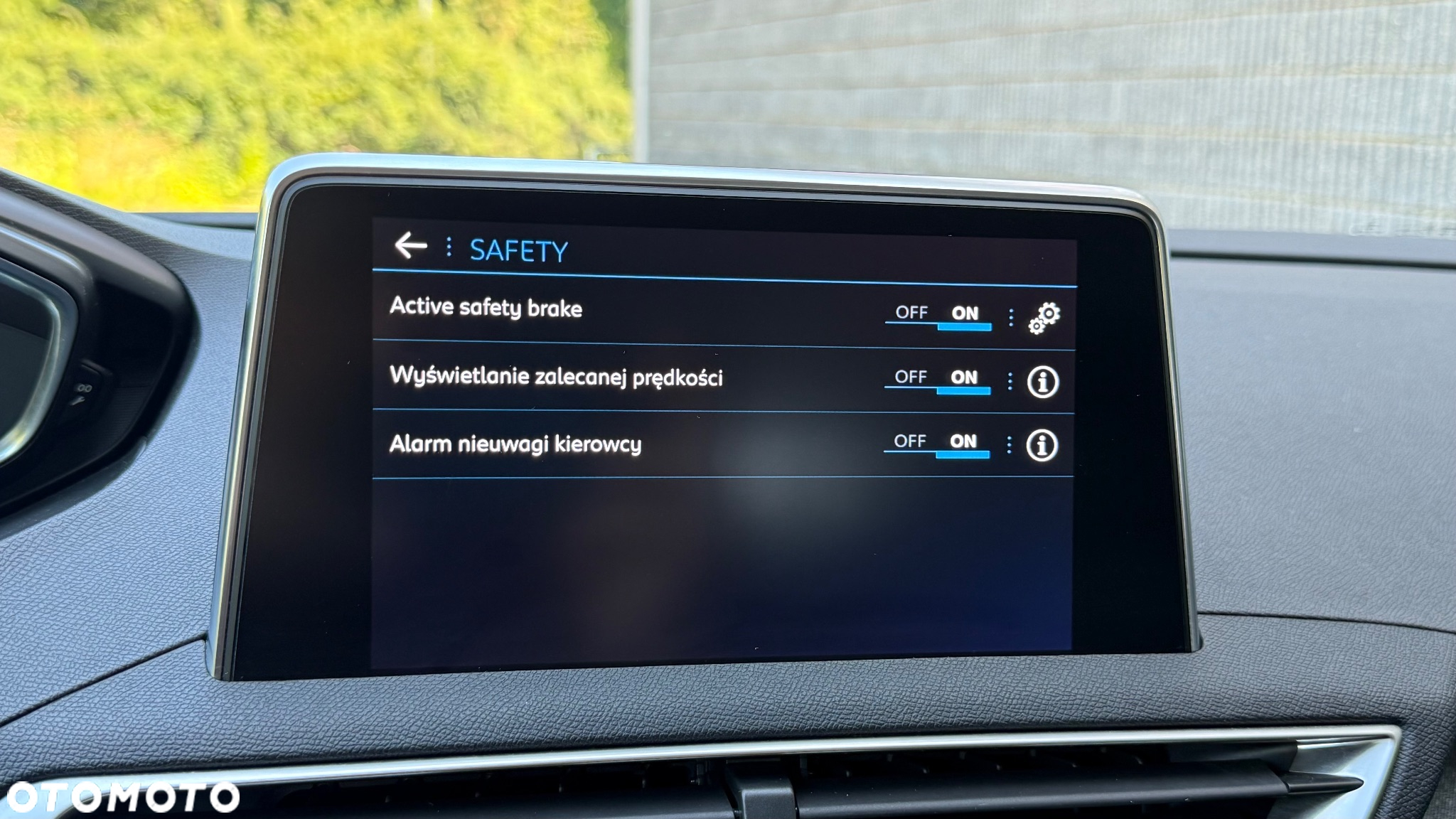 Peugeot 3008 BlueHDi 130 Stop & Start EAT8 Allure - 27