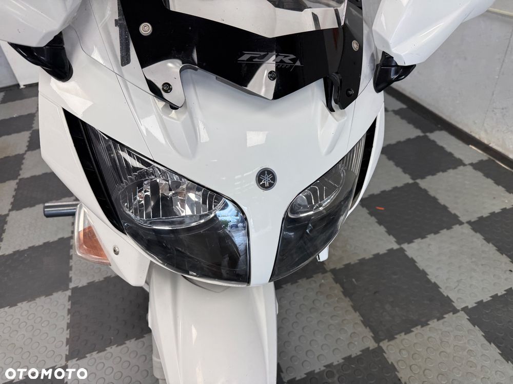 Yamaha FJR - 14