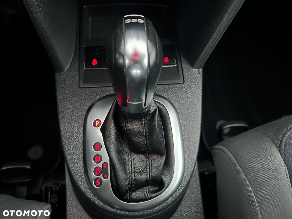 Volkswagen Touran 2.0 TDI BMT Comfortline DSG - 32