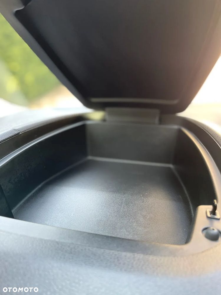 Opel Combo 1.2 Turbo Start/Stop Edition - 33