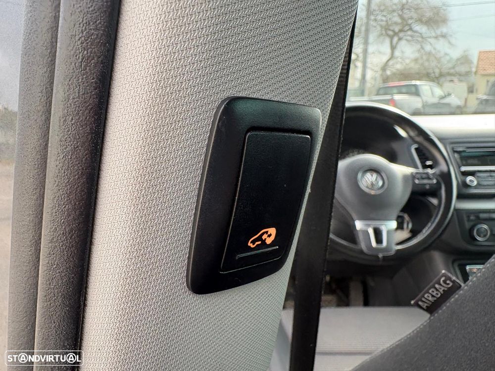 VW Sharan 2.0 TDI Confortline - 18