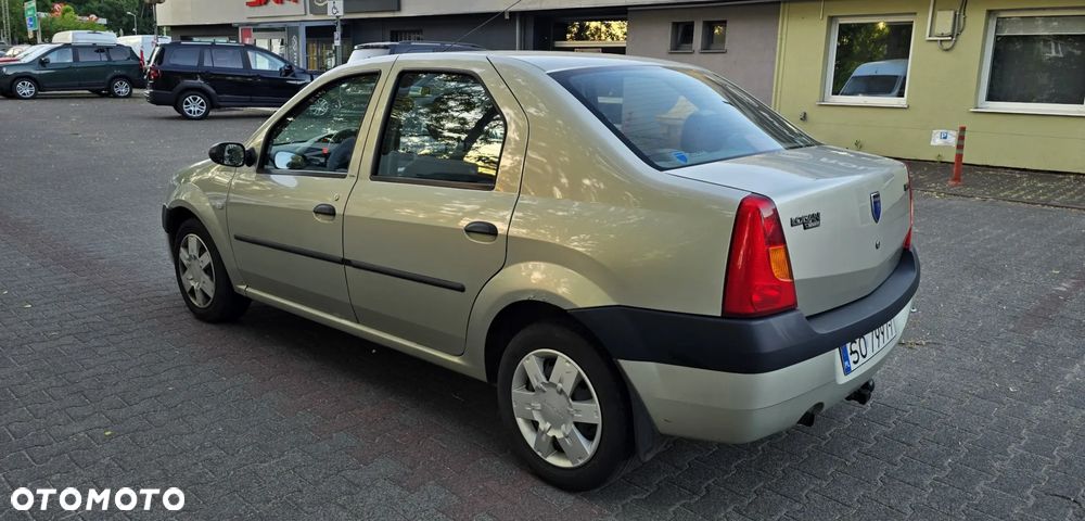 Dacia Logan 1.5 dCi Laureate Pioneer - 9