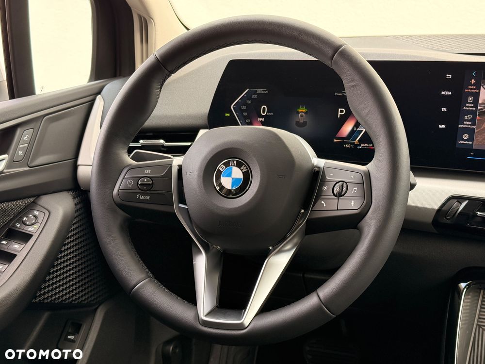 BMW Seria 2 218i - 12