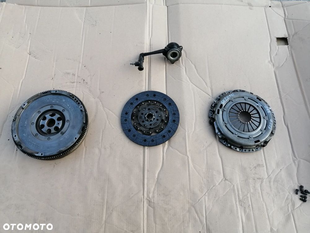 Audi Seat Skoda Volkswagen 1.9 TDi kod silnika BKD koło dwumasowe sprzęgło komplet Sachs - 1