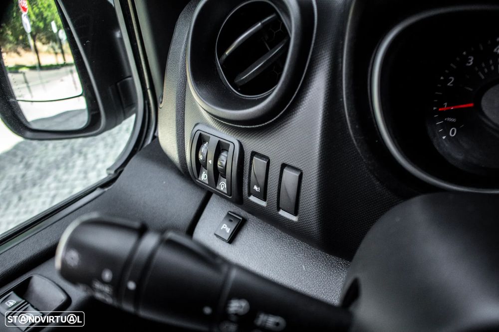 Renault Trafic 2.0 Blue dCi L1 Equilibre - 17