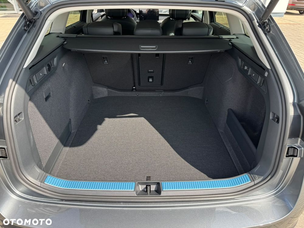 Skoda Superb 2.0 TDI SCR 4x4 L&K DSG - 8