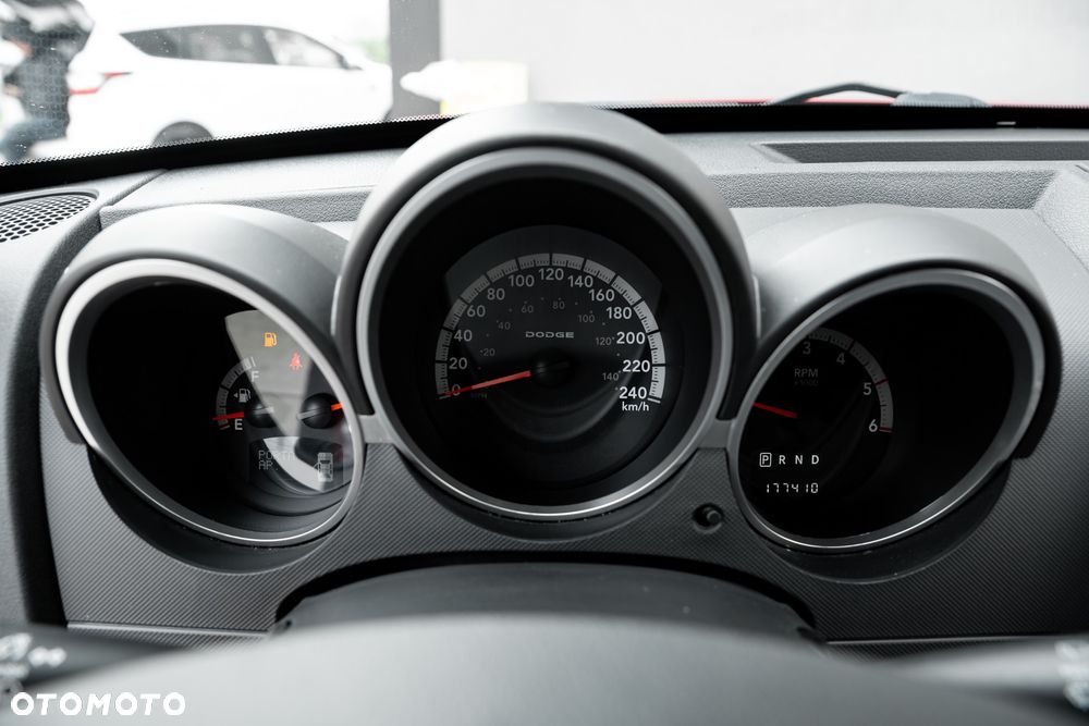 Dodge Nitro 2.8 CRD DPF Automatik R/T - 28