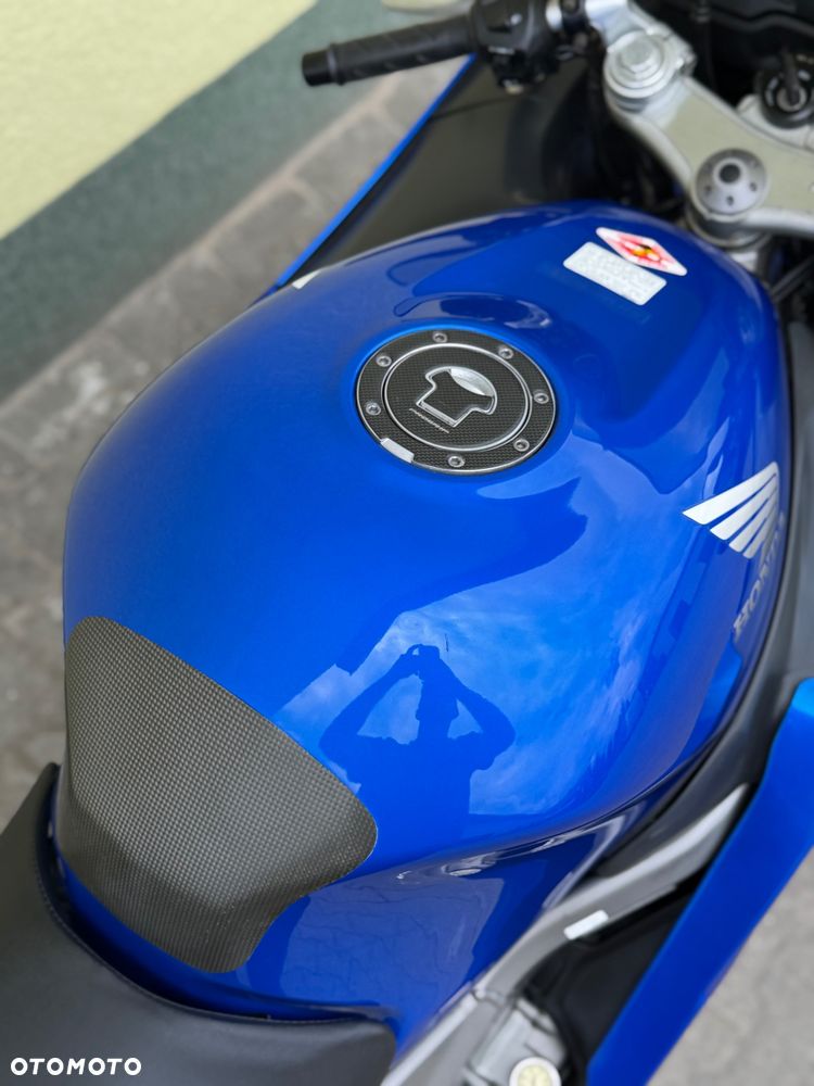 Honda CBR - 17