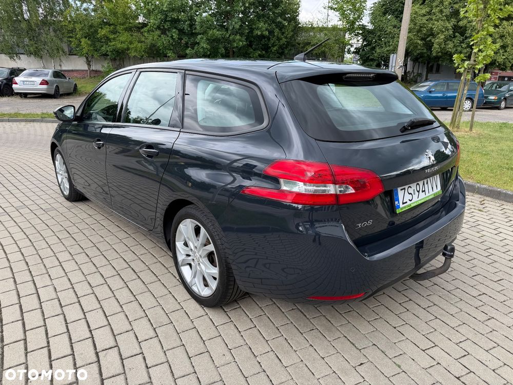 Peugeot 308 1.5 BlueHDi Allure S&S EAT6 - 27