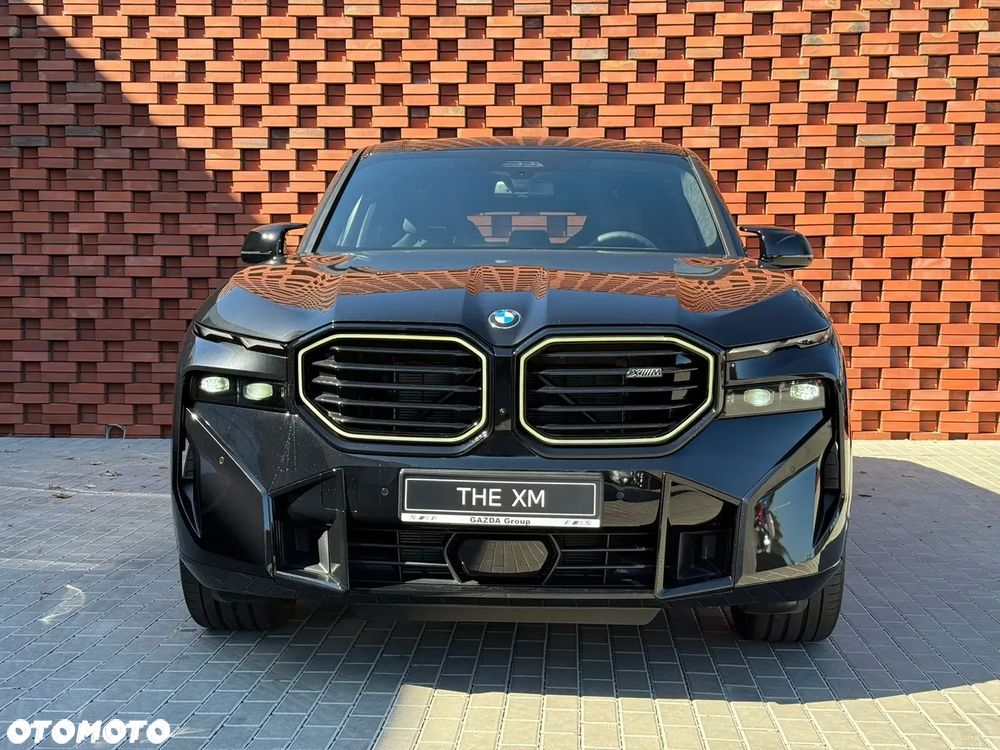 BMW XM - 6