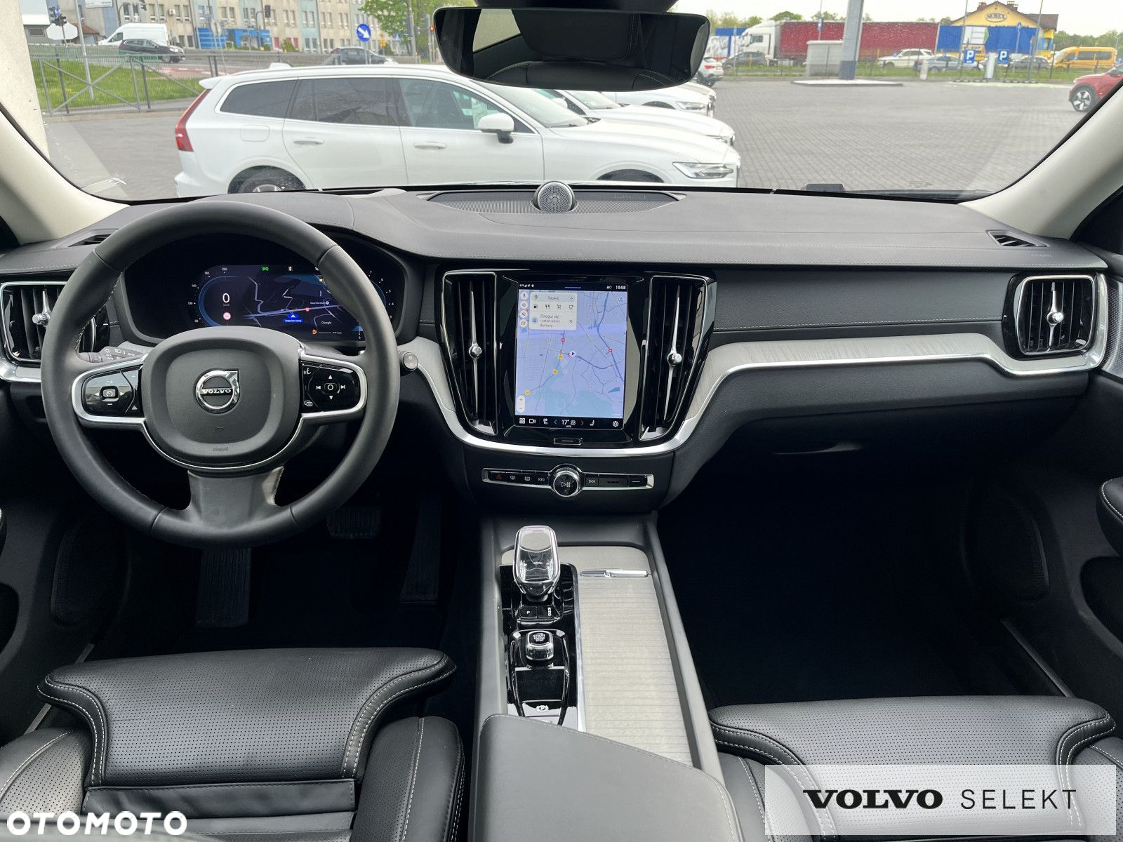 Volvo V60 Cross Country - 16