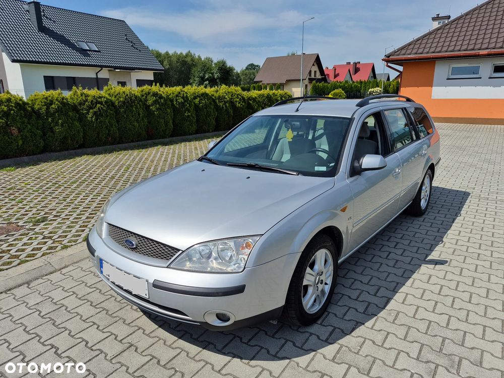 Ford Mondeo 2.5 V6 Ghia X - 27