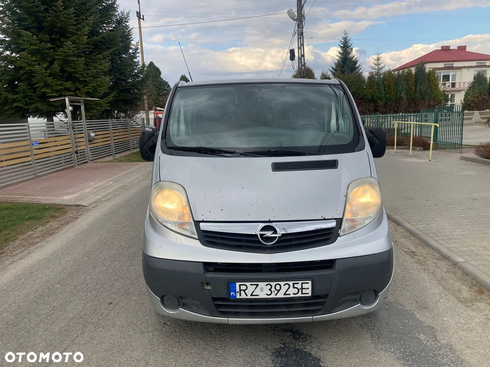 Opel Vivaro - 2
