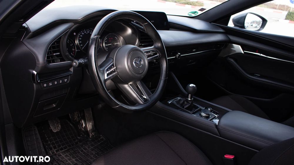 Mazda 3 SKYACTIV-G 2.0 M-Hybrid - 9