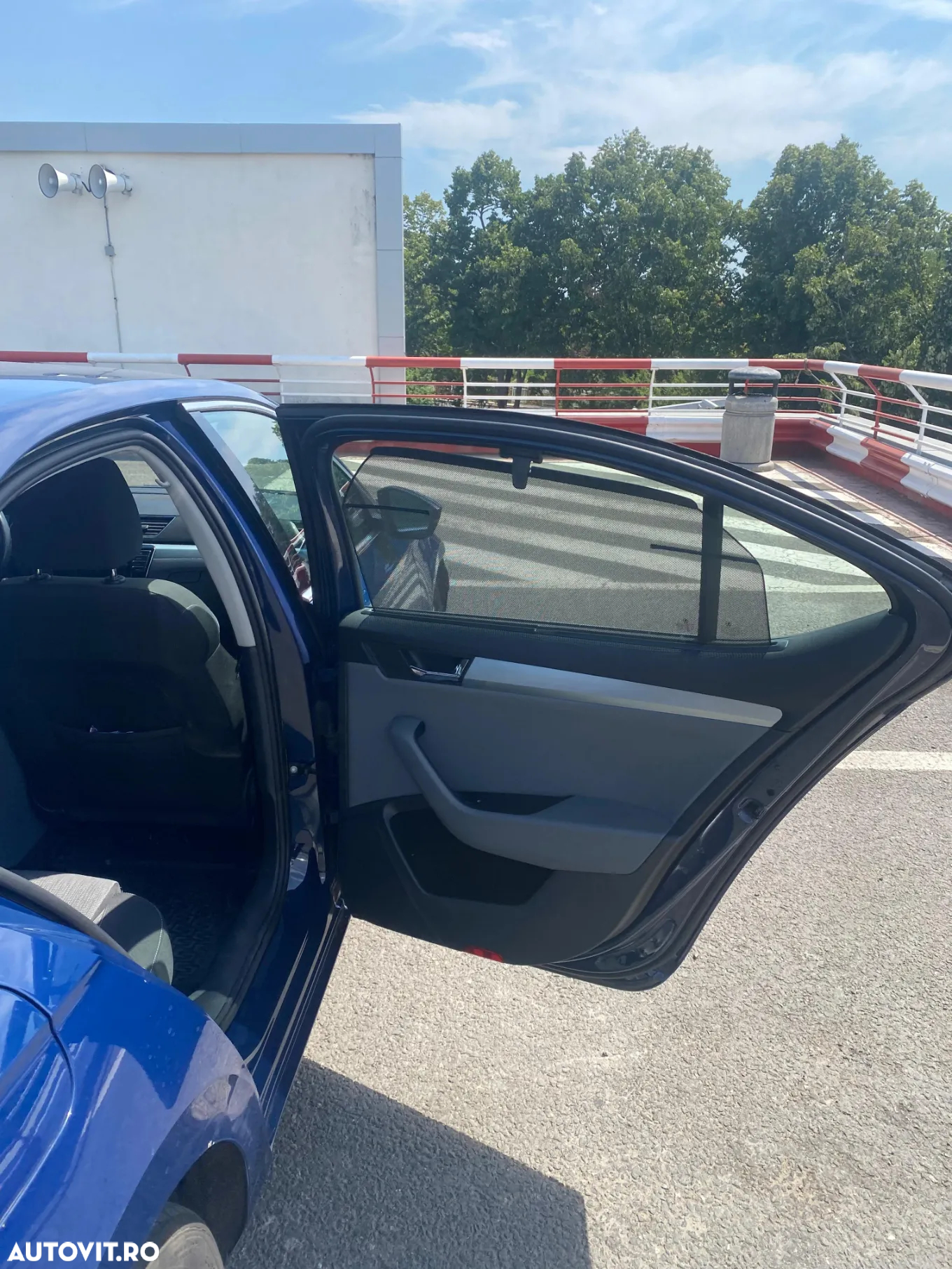 Skoda Superb 2.0 TDI DSG Style - 9