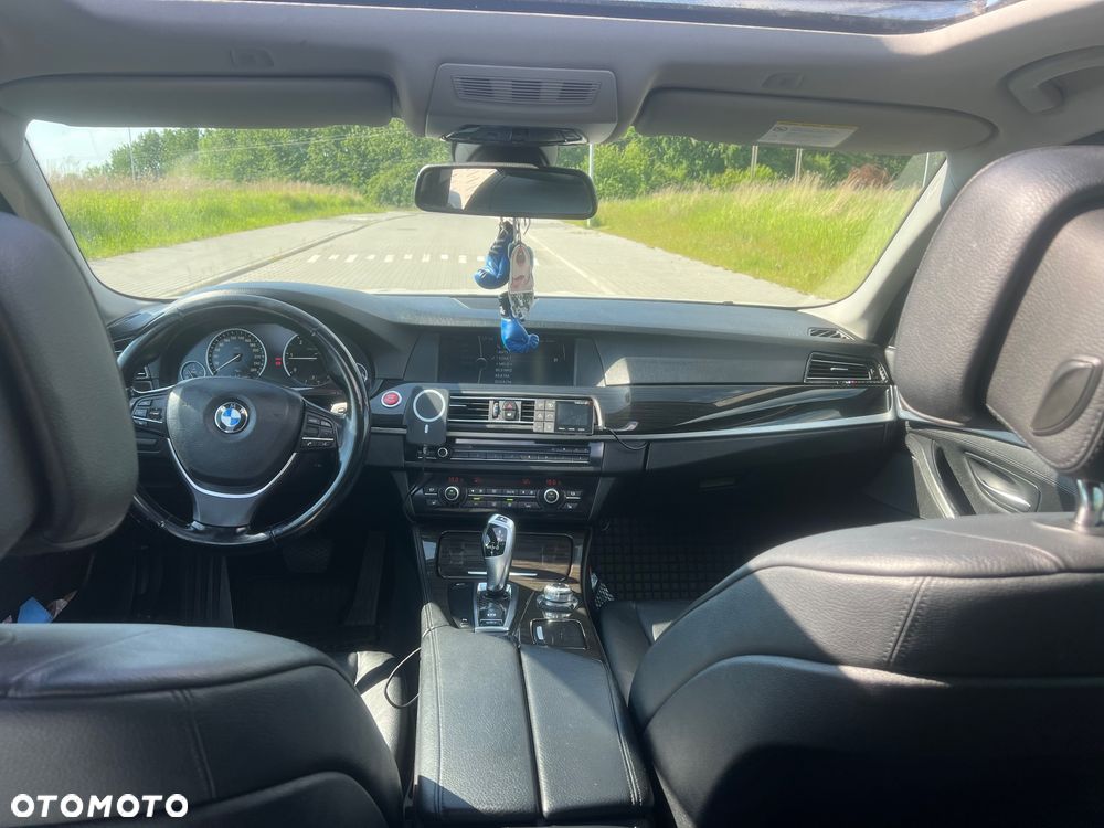 BMW Seria 5 520d - 12