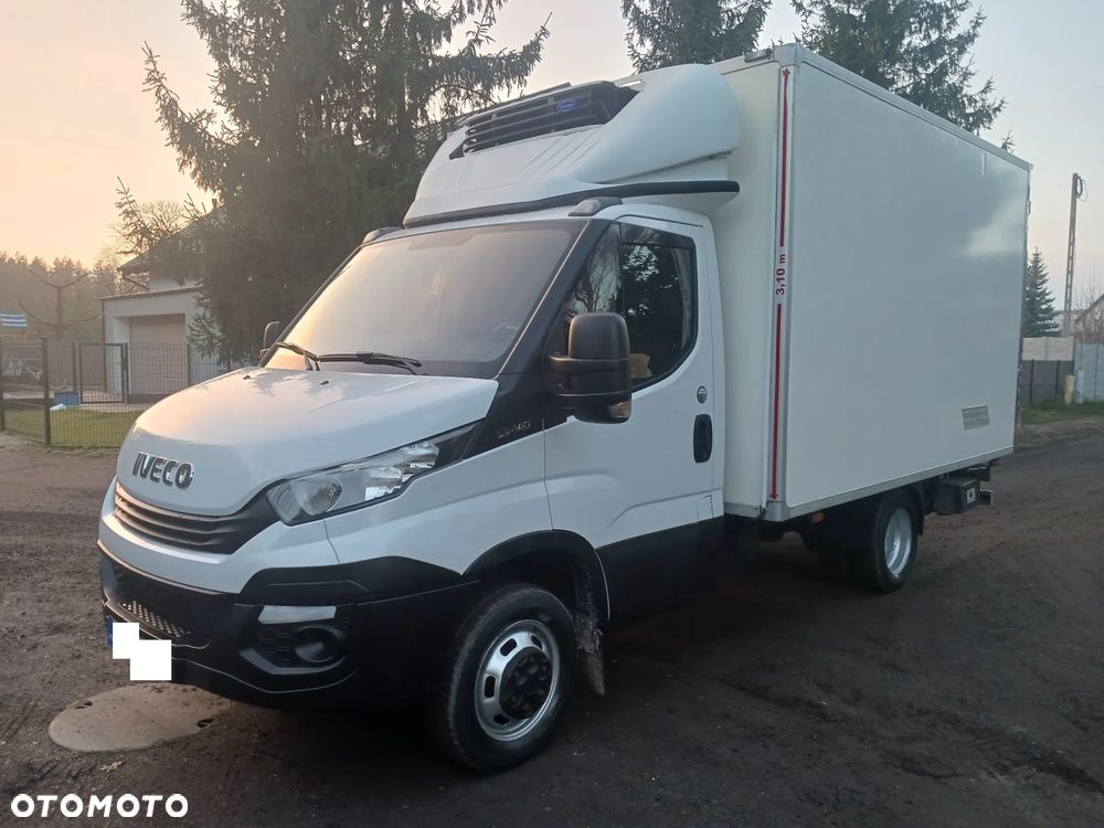 Iveco Daily 35C14 2.3 140 KM 2018r SALON Izoterma Chłodnia Mroźnia Agregat zasilanie zew. 250 tyś km - 19