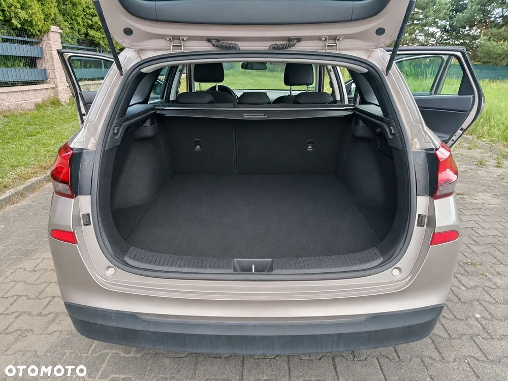 Hyundai i30 - 13