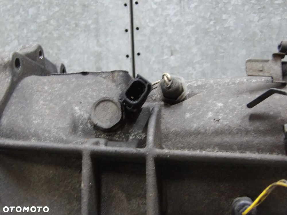 NISSAN TERRANO II 2,4 12V SKRZYNIA BIEGÓW - 9