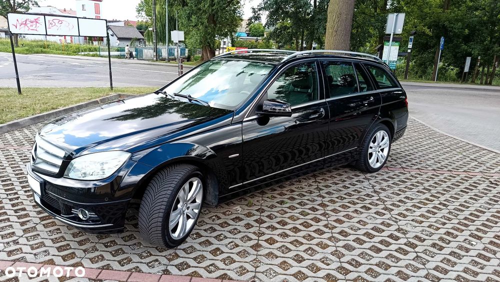 Mercedes-Benz C-Class 2009 photo 4