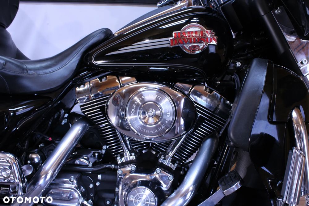 Harley-Davidson FLHTCU Ultra - 9