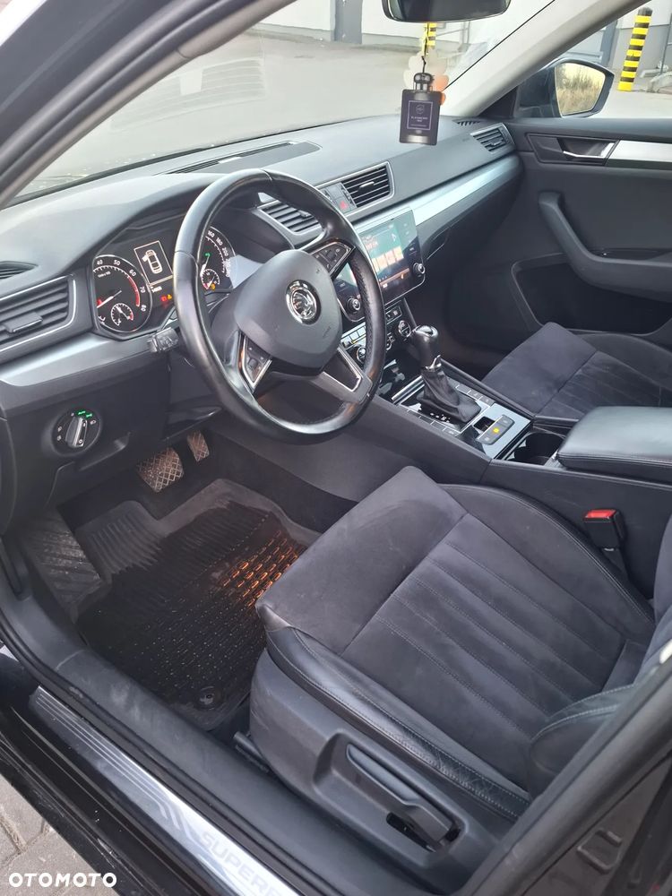 Skoda Superb 1.8 TSI Ambition DSG - 9