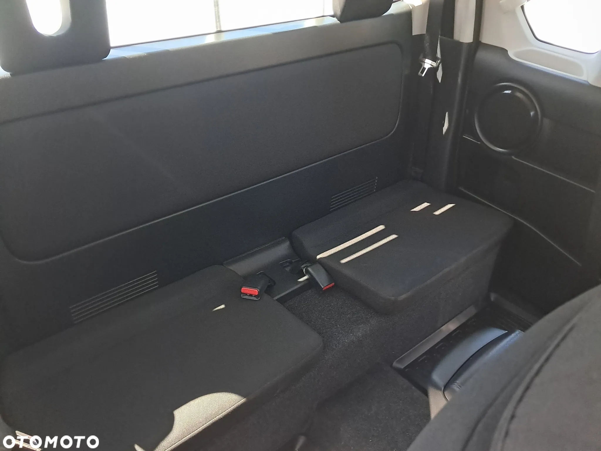 Toyota Hilux 2.4 D-4D Single Cab DLX 4x4 - 30