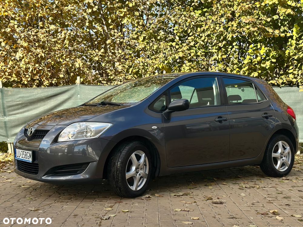 Toyota Auris - 8