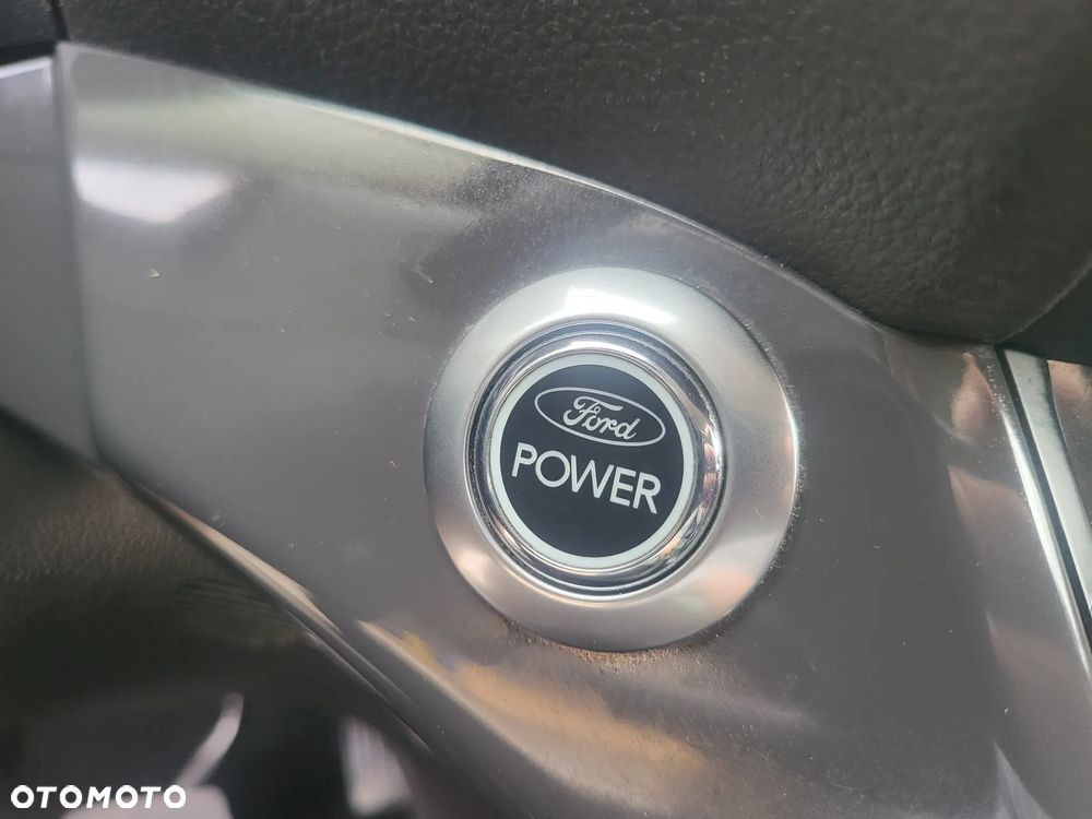 Ford Kuga 2.0 TDCi 4x4 Titanium - 32