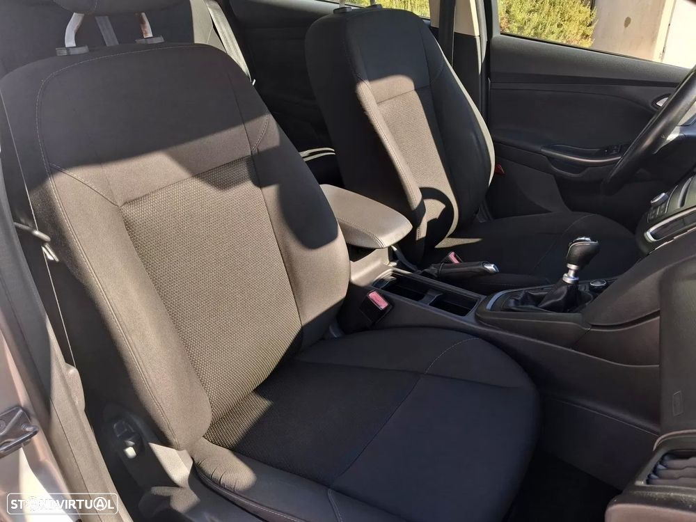 Ford Focus SW 1.6 TDCi Trend - 24