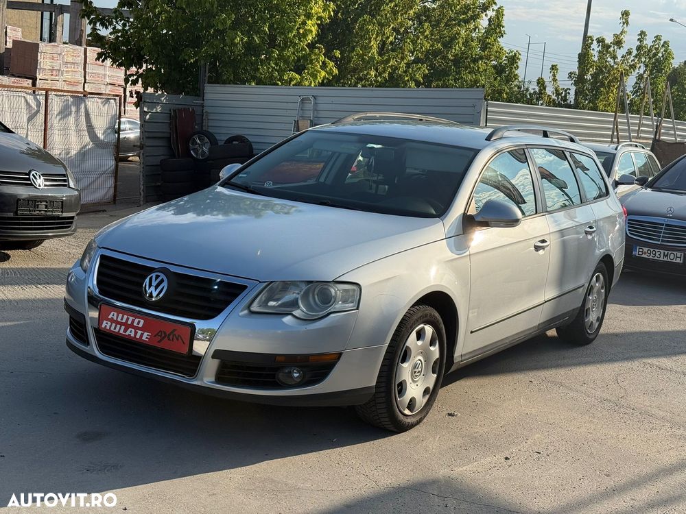 Volkswagen Passat - 1