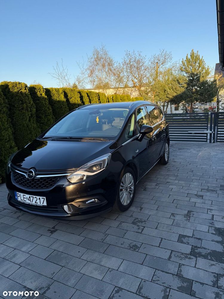 Opel Zafira Tourer 1.6 SIDI Turbo Innovation - 4